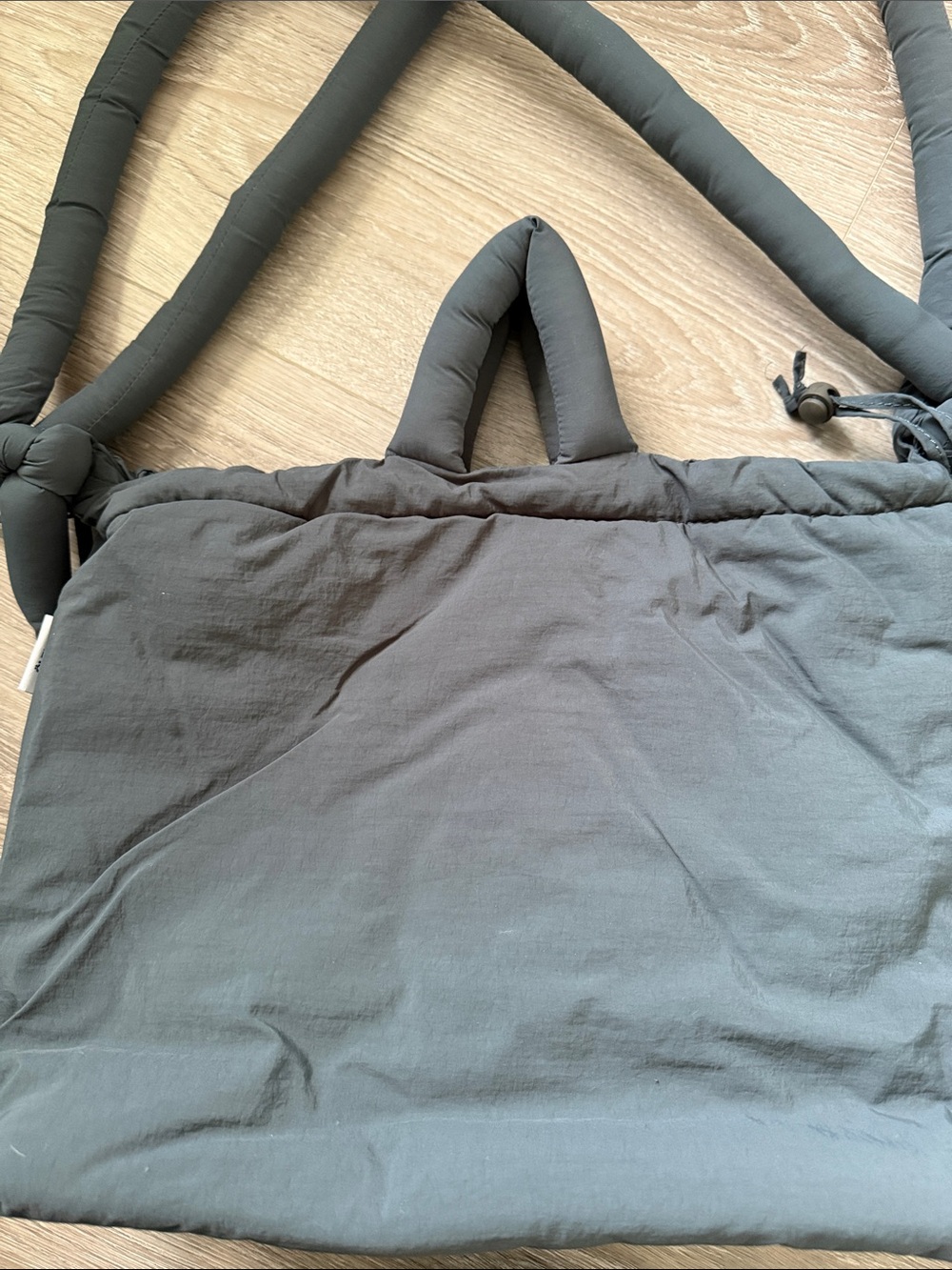 Quilted Black Messenger Bag with Padded Strap - Picture 5 of 6